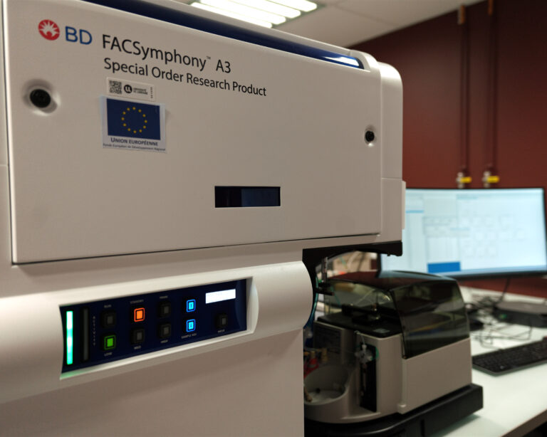 Photography of the flow cytometer 30 parameters FACSymphony A3 by BD Biosciences